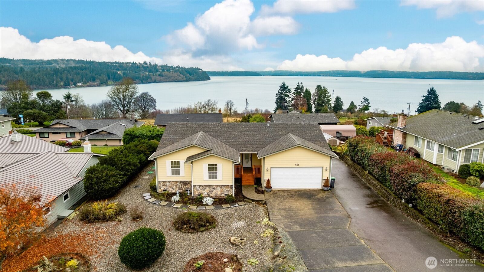 Property Photo:  539  Birch Street  WA 98277 