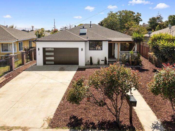 Property Photo:  120 Abelia Way  CA 94303 
