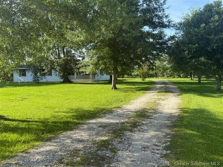 Property Photo: 159 Coward Road LA 70633