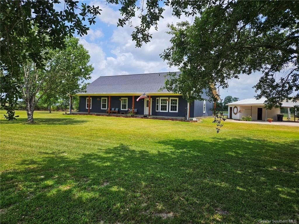 Property Photo:  24425 Newcomer Road  LA 70647 