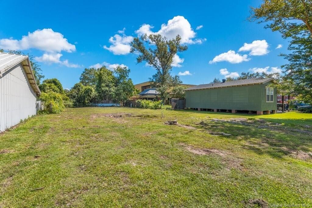 Property Photo:  1023 17th Street  LA 70601 