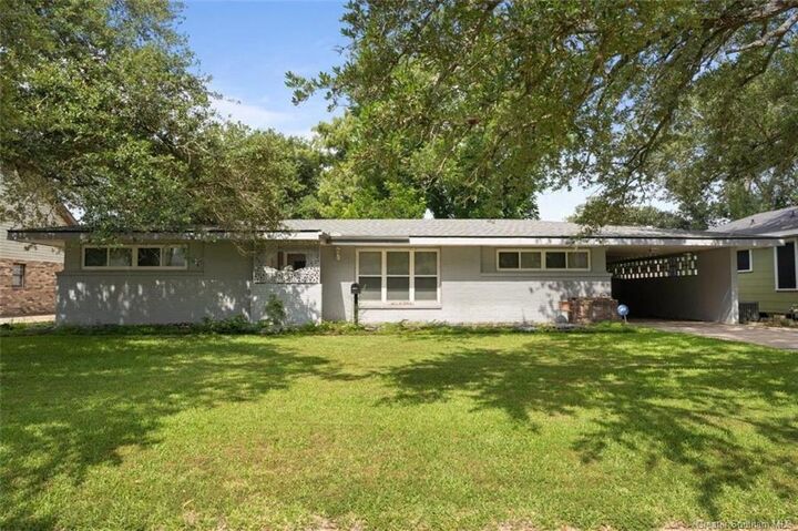 220 Windsor Street  Lake Charles LA 70605 photo