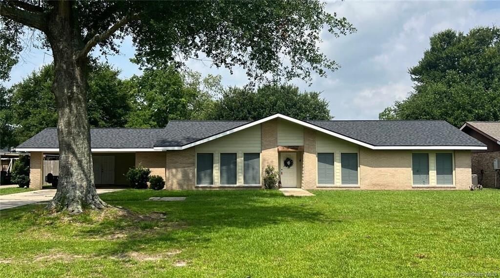 Property Photo:  4506 Autumnwood Lane  LA 70605 