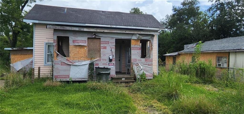 Property Photo: 410 Adams Street LA 70601