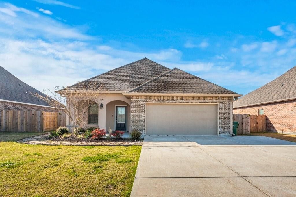 Property Photo:  2076 Orleans Run Drive  LA 70611 