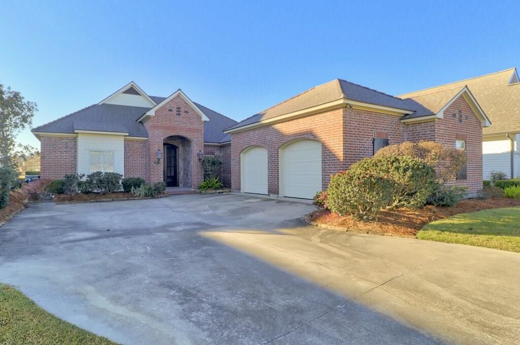 Property Photo:  3857 S Jasmine Drive S  LA 70605 