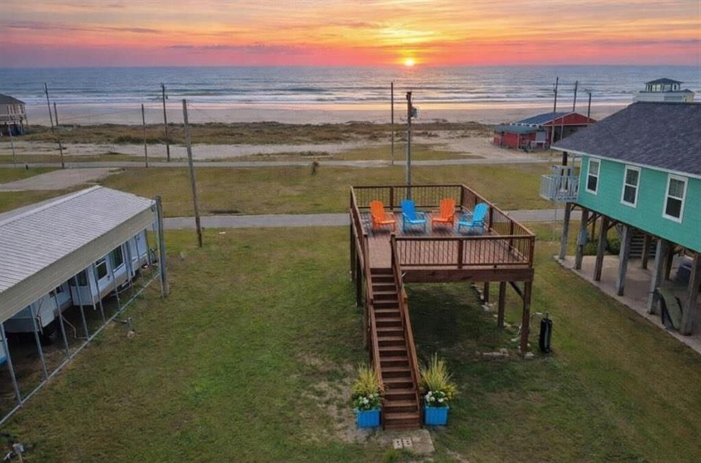 Property Photo:  2142 Heron Street  LA 70631 