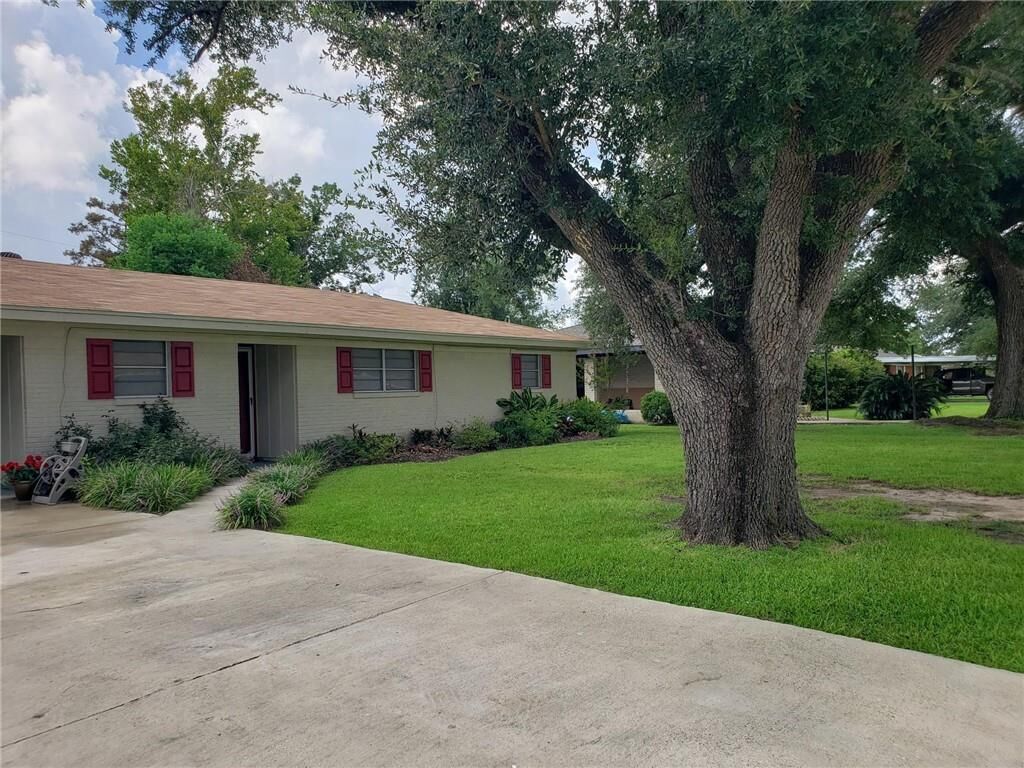 Property Photo: 1913 Anderson Avenue LA 70669