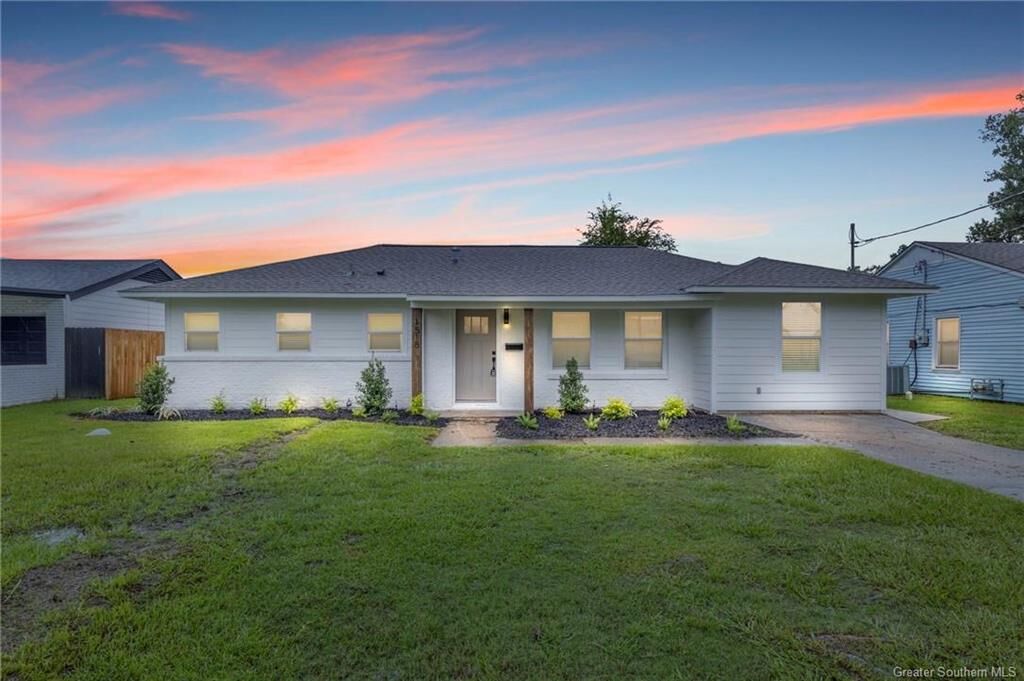 Property Photo: 1518 20th Street LA 70601