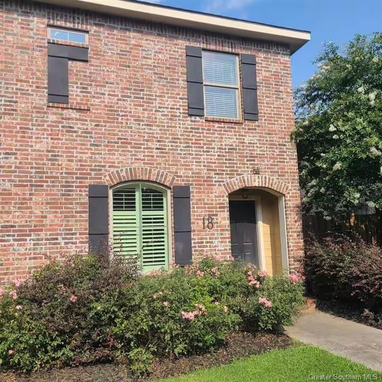 Property Photo: 5017 S Prien Lake Road S LA 70605