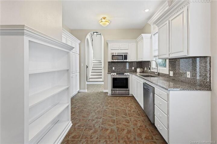 Property Photo: 1623 Mignonette Lane A LA 70605