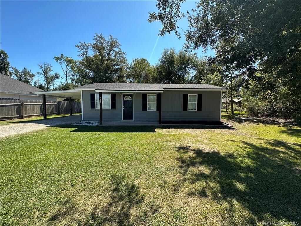 Property Photo: 147 Vickie Lane LA 70611