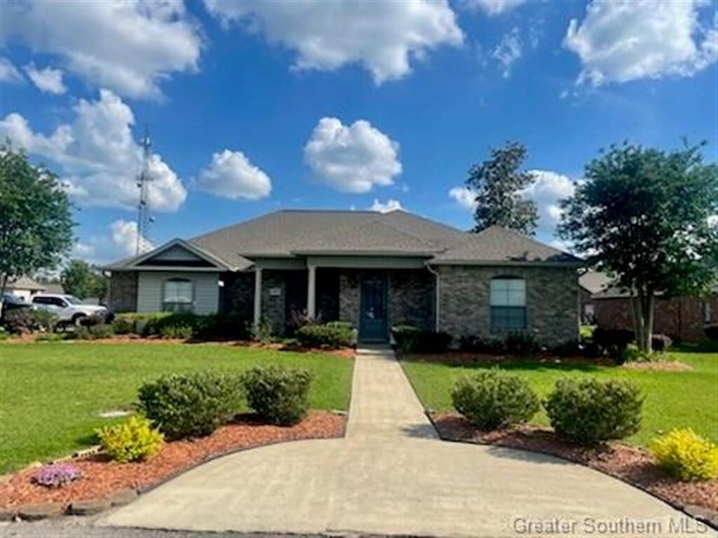 Property Photo:  1808 Chenin Blanc Drive  LA 70611 