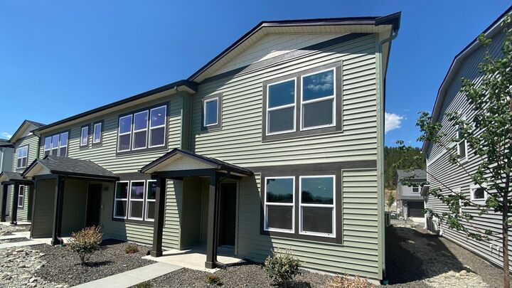 Property Photo:  5209 E Frederick Ave  WA 99217 