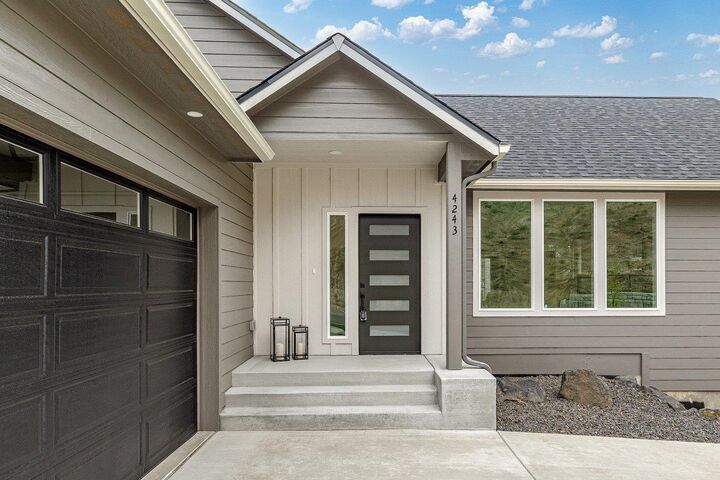 Property Photo:  4243 W Tolliver Ct  WA 99208 