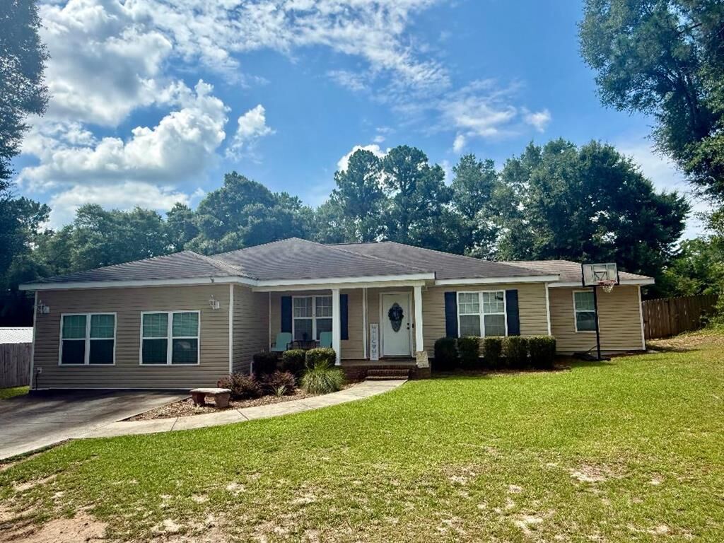Property Photo: 6154 E Highway 134 AL 36350