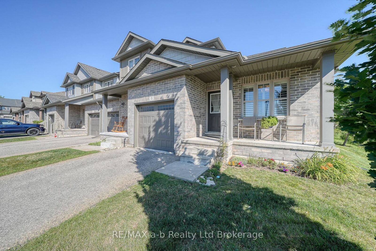 Property Photo:  175 Ingersoll Street 1  ON N5C 0B9 