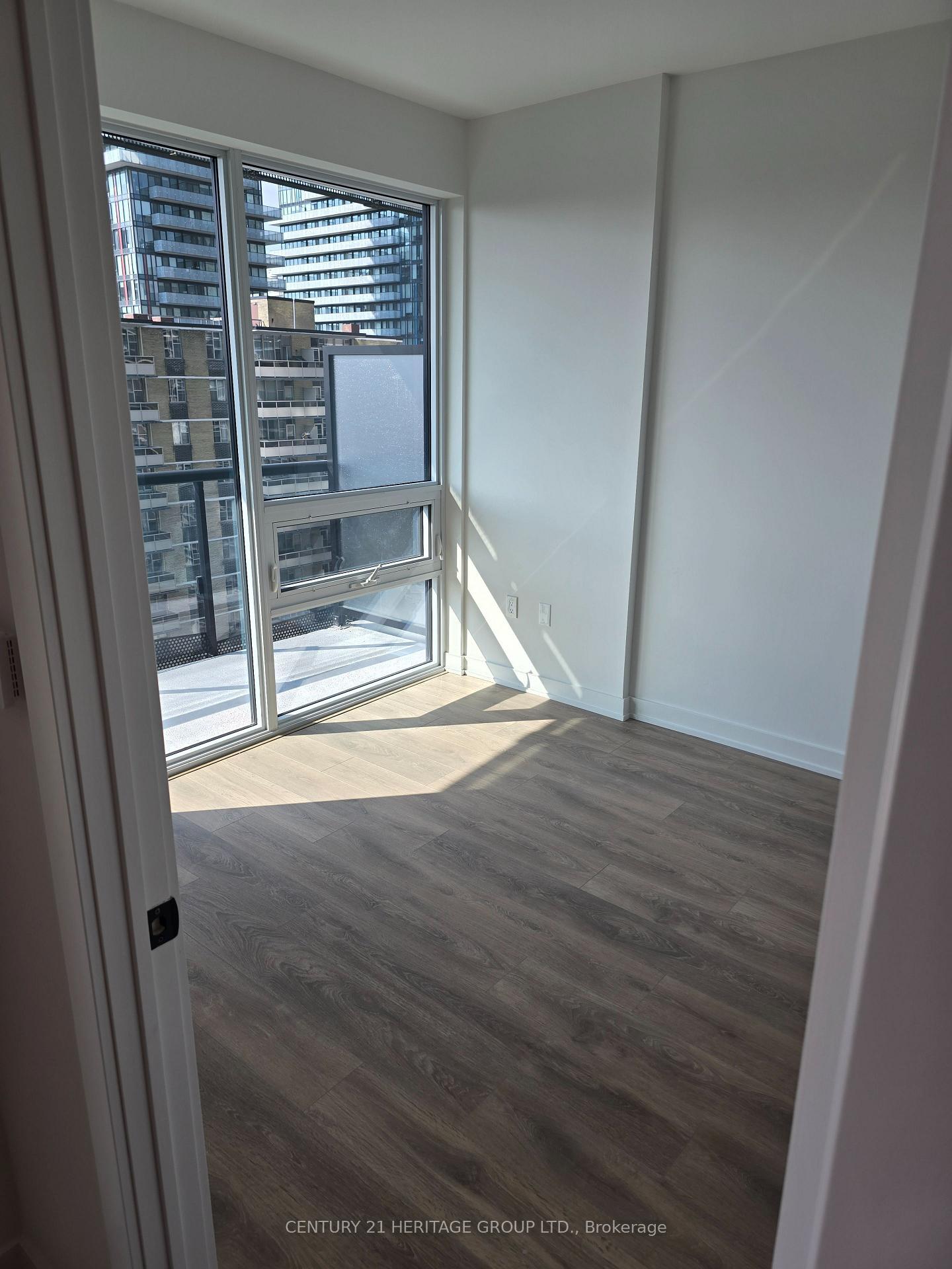 Photo de la propriété: 127 Broadway Avenue 1101 ON M4P 1V5