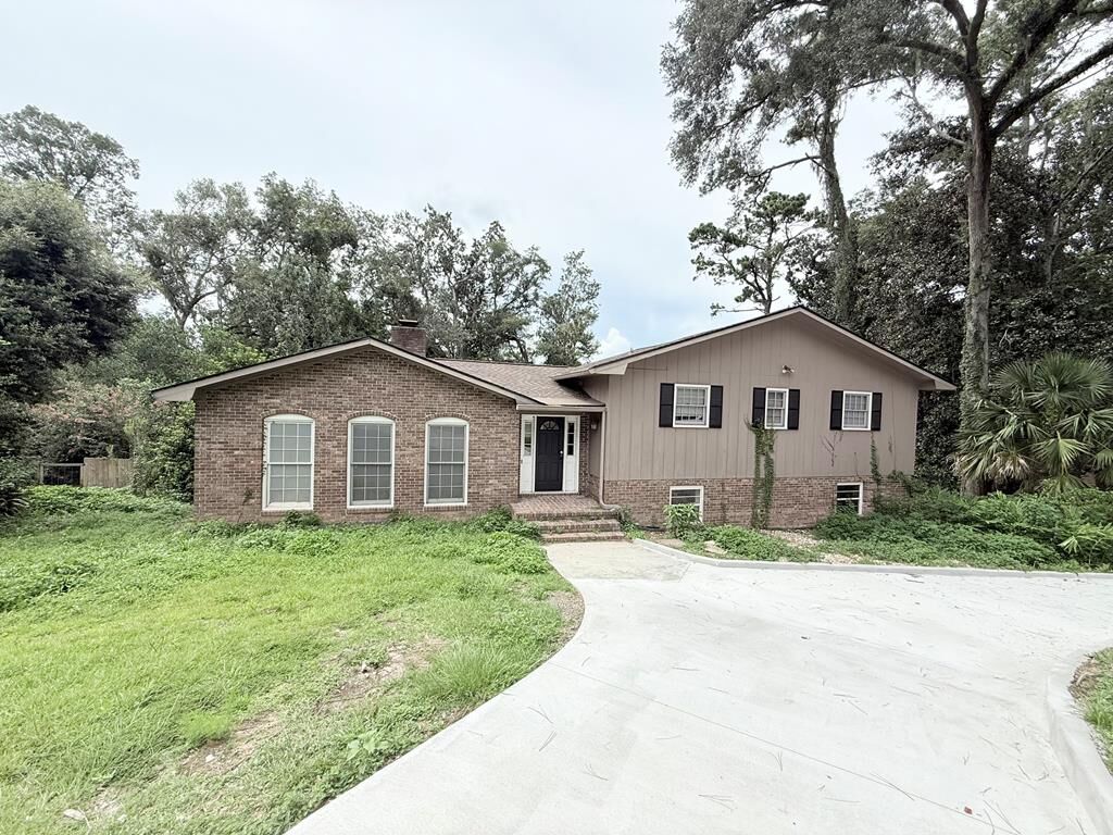 Property Photo:  2316 Riverhill Dr  GA 31602 