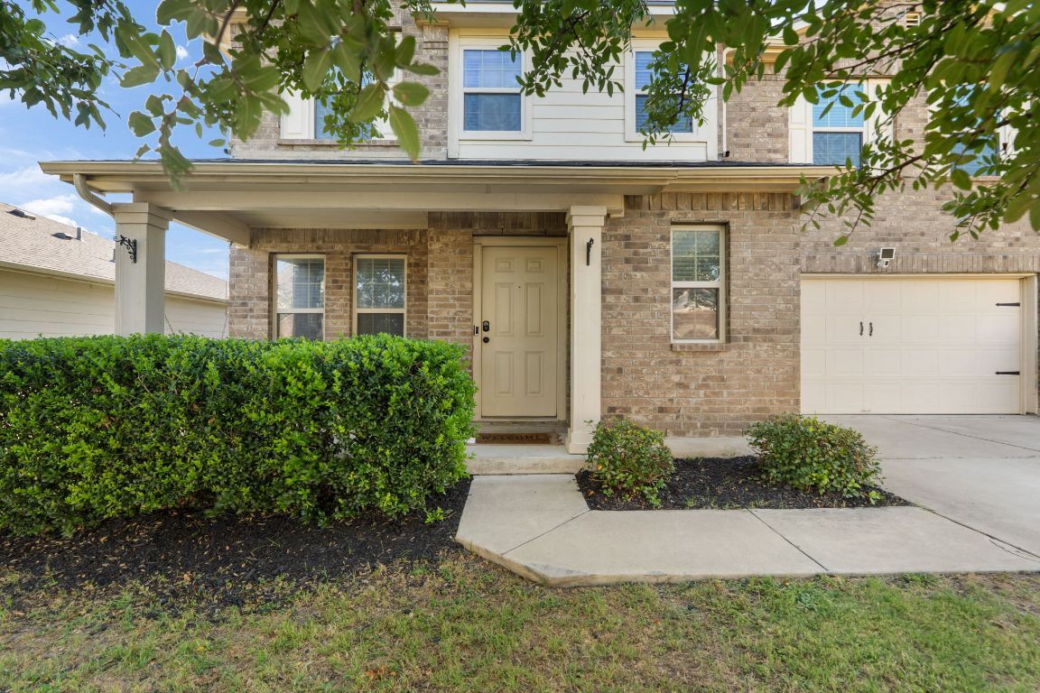 Property Photo:  1104 Hawkeye Point Road  TX 78626 