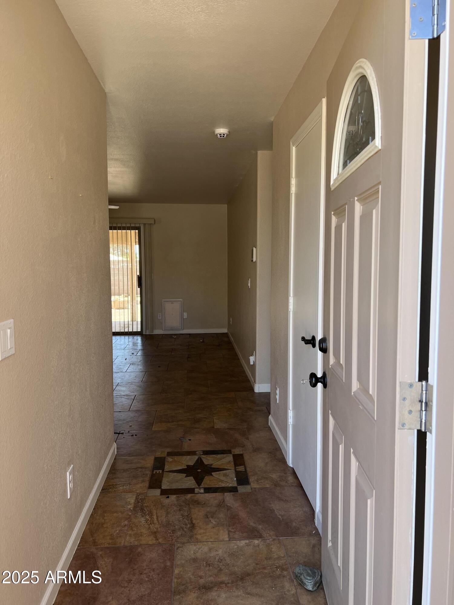 Property Photo: 1507 W Mesquite Avenue AZ 85120