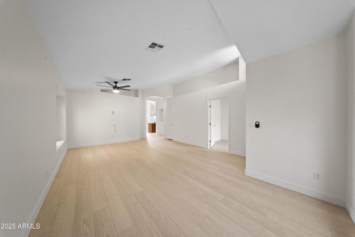 Property Photo:  4315 E Redwood Lane  AZ 85048 