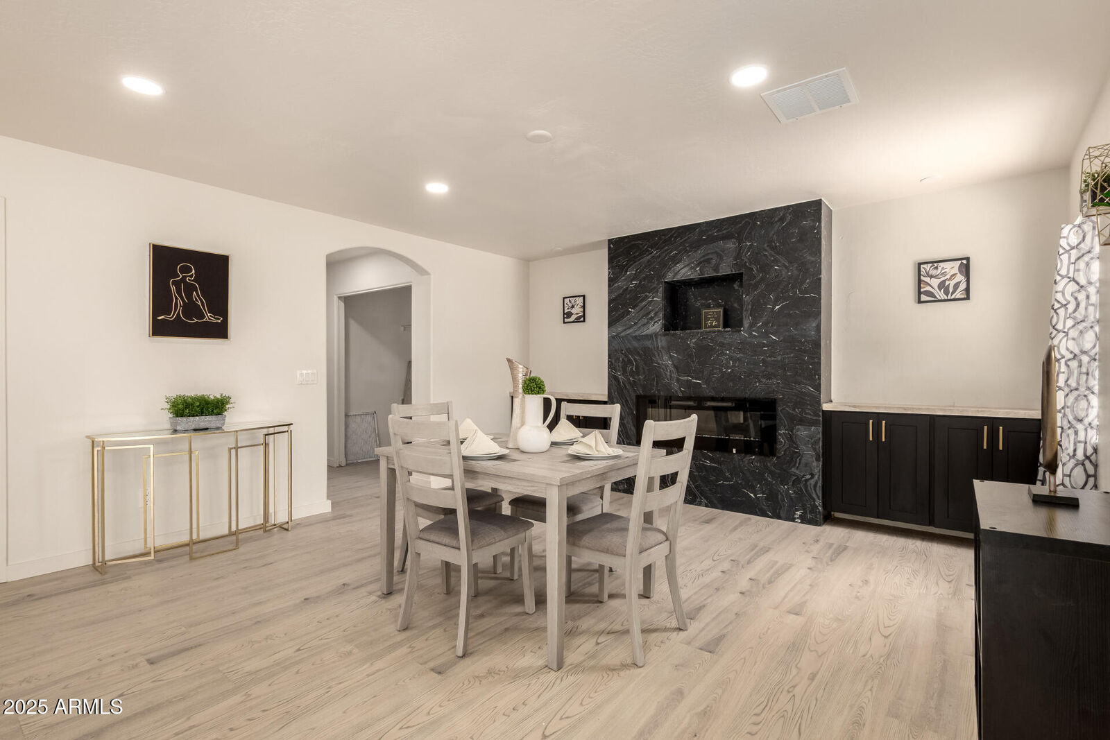 Property Photo: 4122 S 62nd Lane AZ 85043