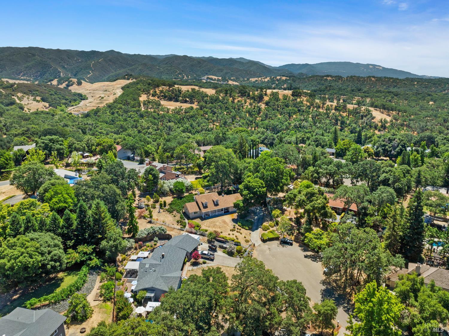 Property Photo: 1350 Chateau Place CA 95482