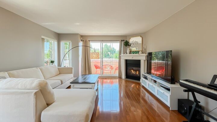 Photo de la propriété: 1383 Brunette Avenue 12 BC V3K 1G6