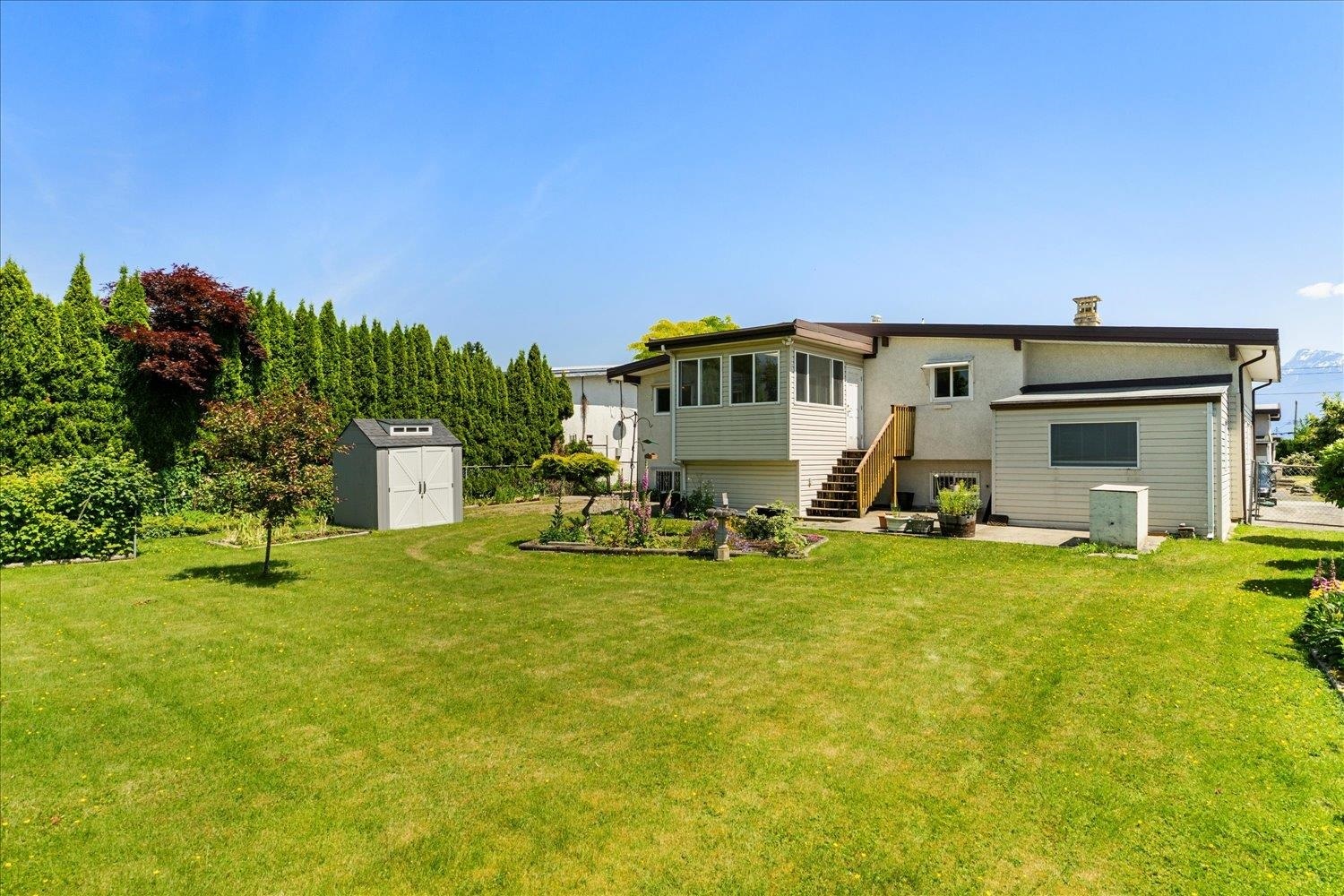10287 Beverley Drive  Chilliwack BC V2P 6B2 photo