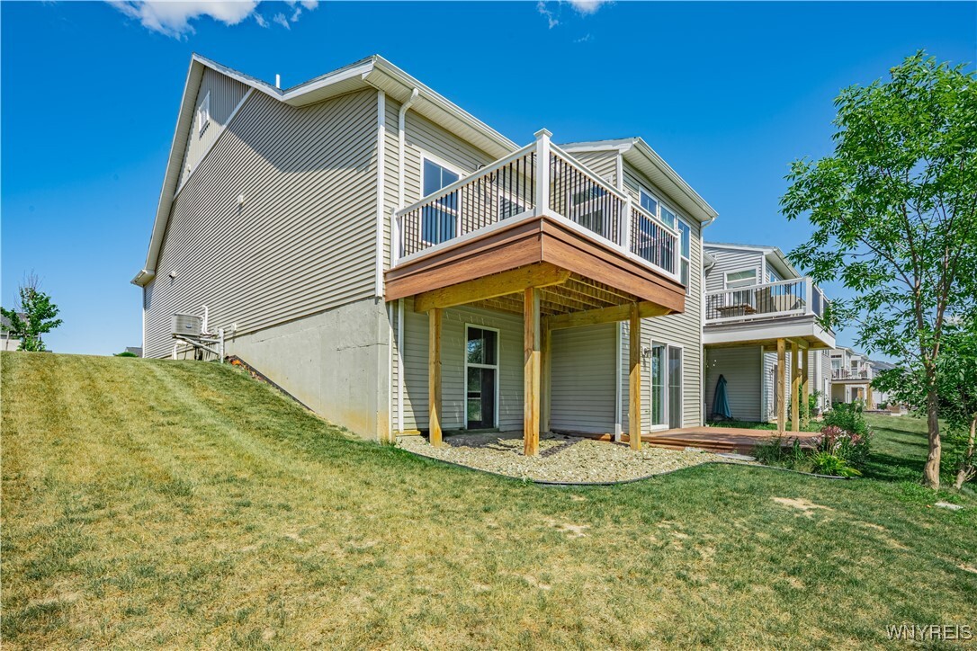 Property Photo: 157 Sandstone Circle NY 14072