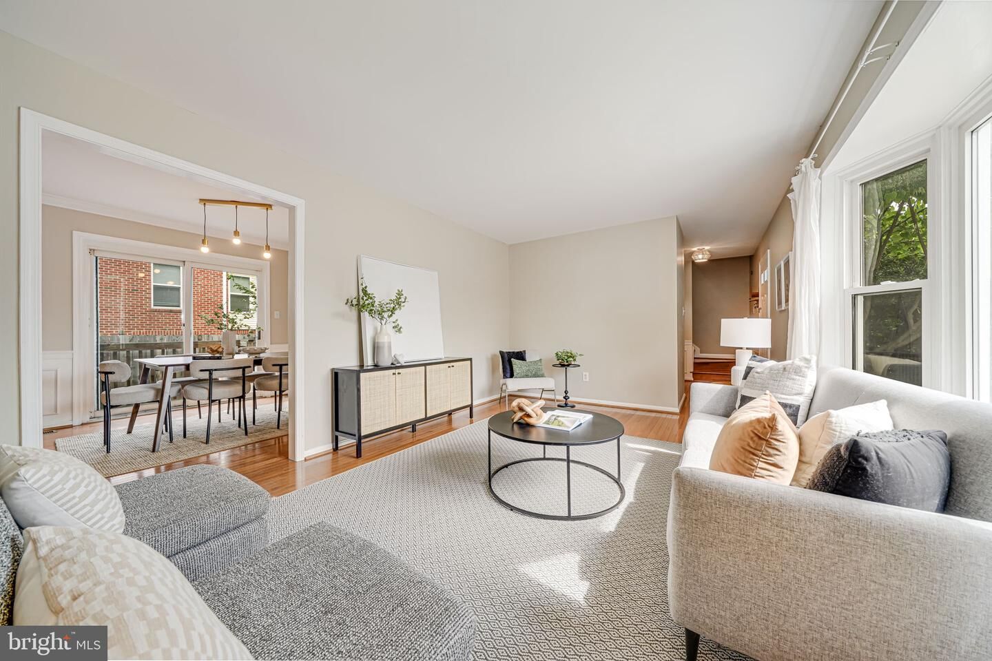 Property Photo:  2702 Kenwood Avenue  VA 22302 
