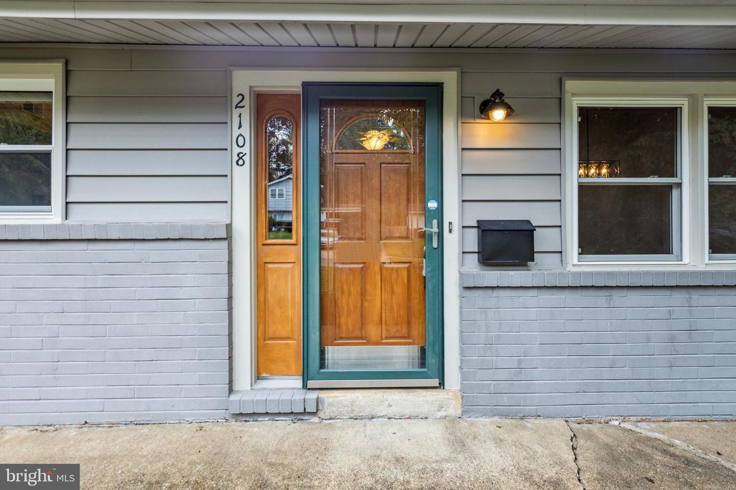 Property Photo: 2108 Peachtree Drive DE 19805