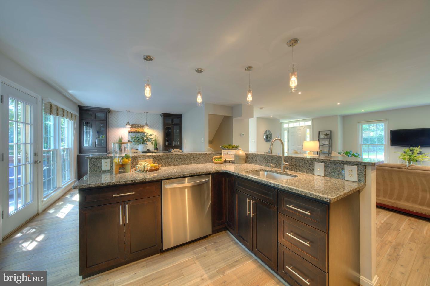 Property Photo: 11804 Great Owl Circle VA 20194