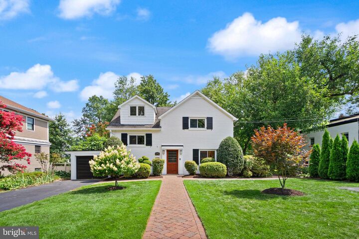 6633 Fisher Avenue  Falls Church VA 22046 photo