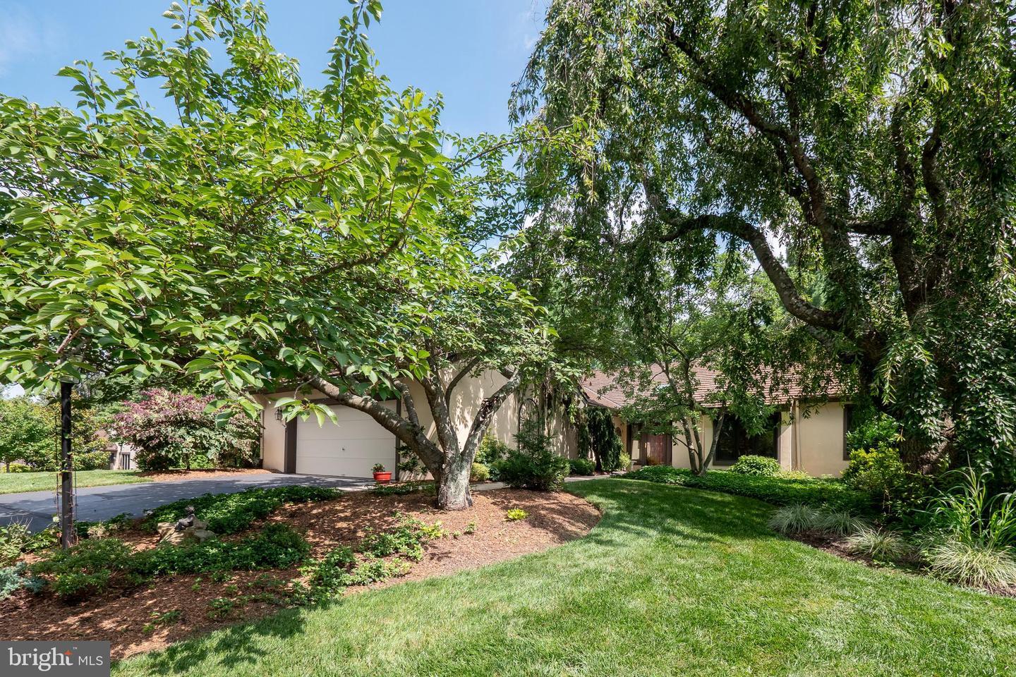 Property Photo:  15 Pastern Lane  PA 19422 