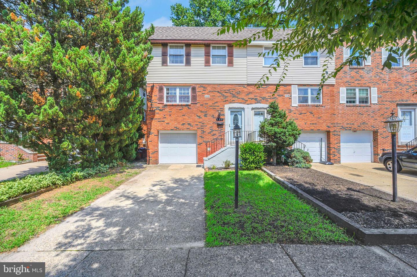 Property Photo:  137 Suburban Terrace  NJ 08084 