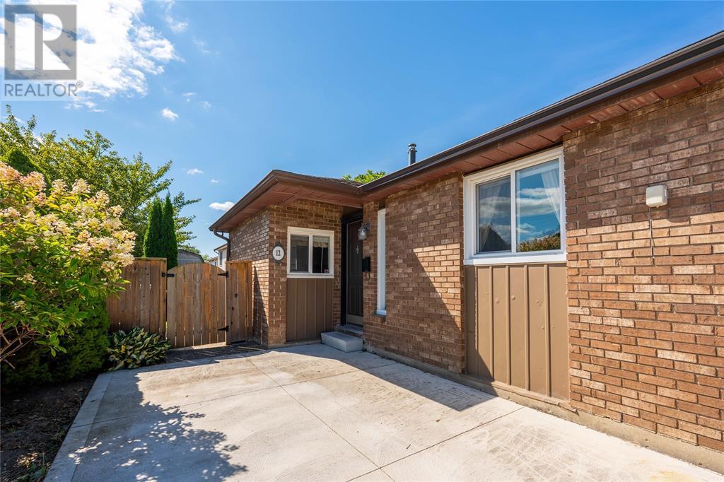 Property Photo:  12 Earl Drive  ON  