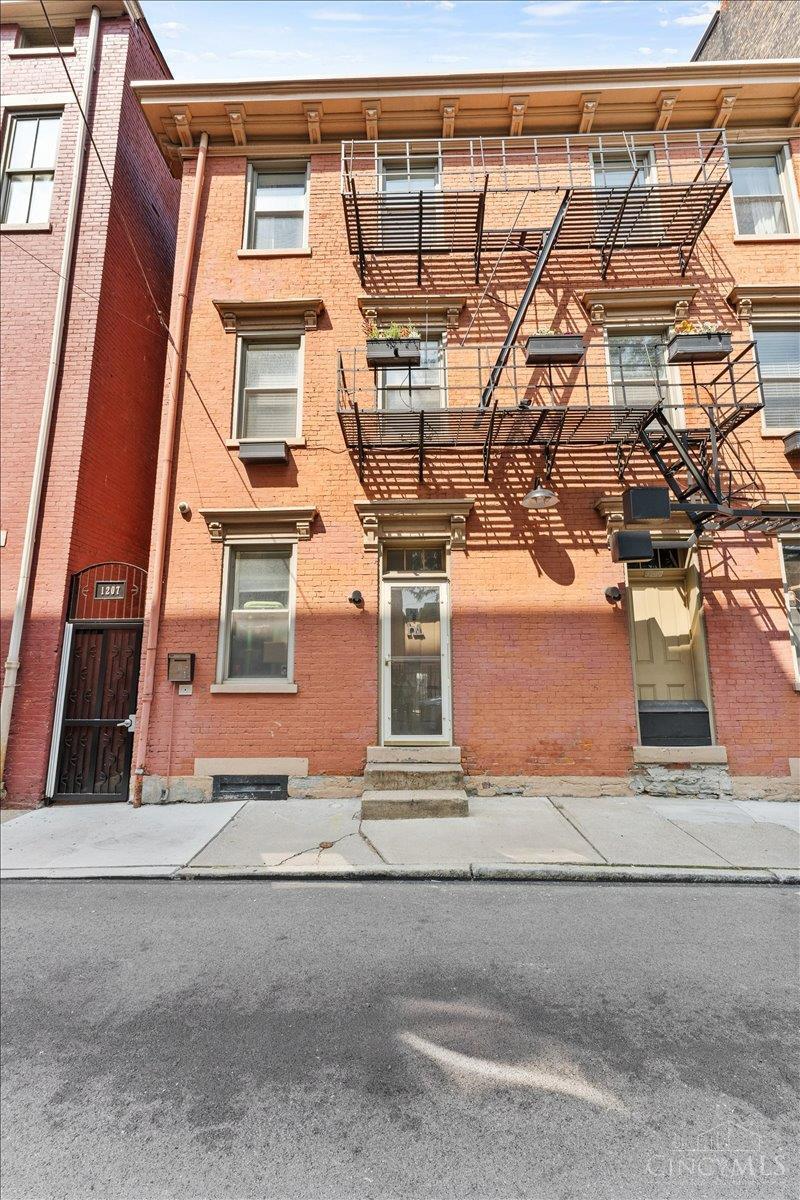 Property Photo: 1207 Republic Street OH 45202