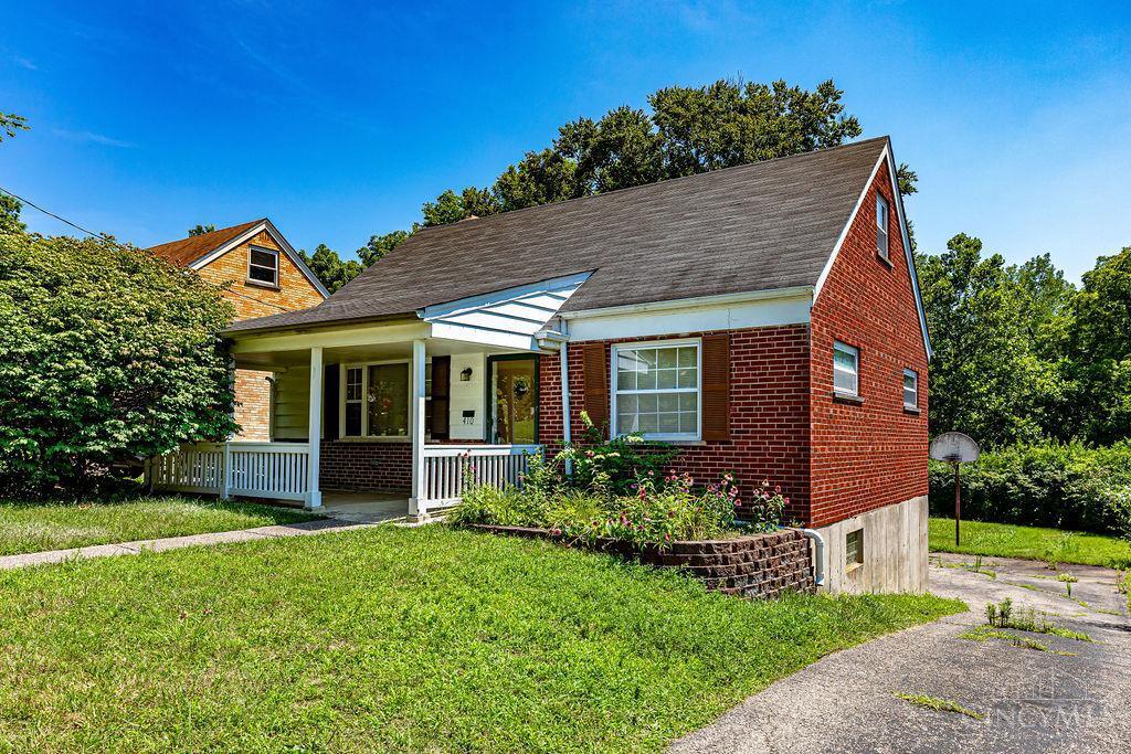 Property Photo: 410 Morrvue Drive OH 45238