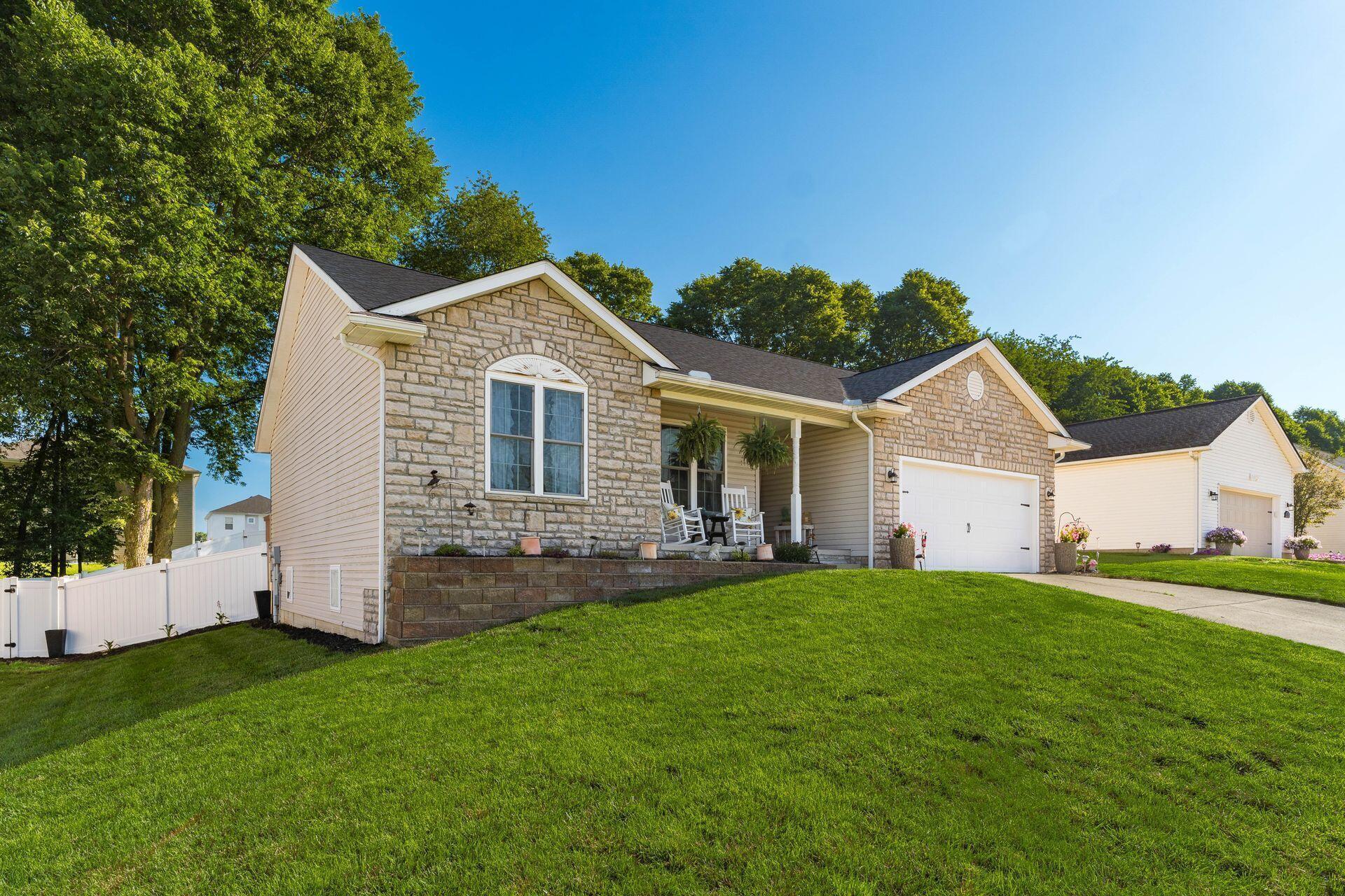 Property Photo: 524 Wildflower Drive OH 43055
