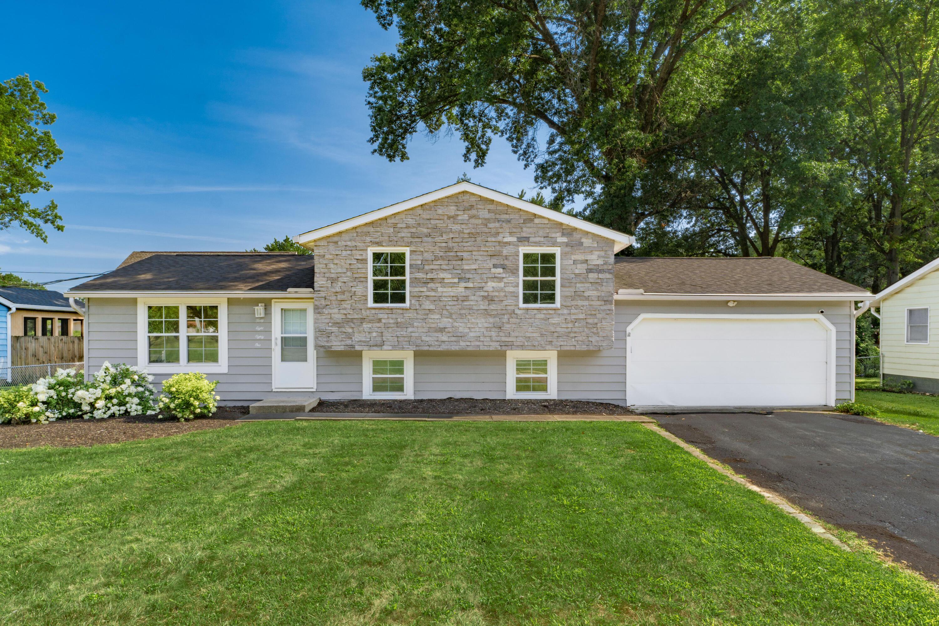 Property Photo:  4881 Langley Avenue  OH 43213 