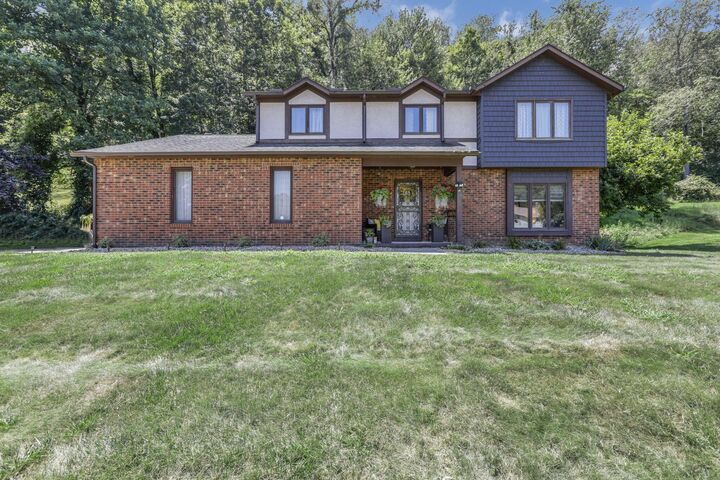 1475 Londondale Parkway  Newark OH 43055 photo