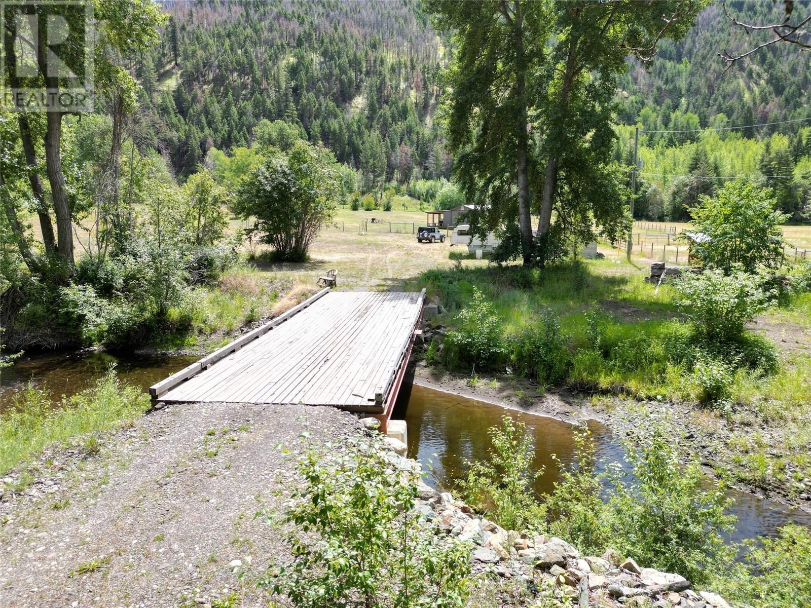 Photo de la propriété:  81 Acres Douglas Lake Road  BC V0E 3B1 