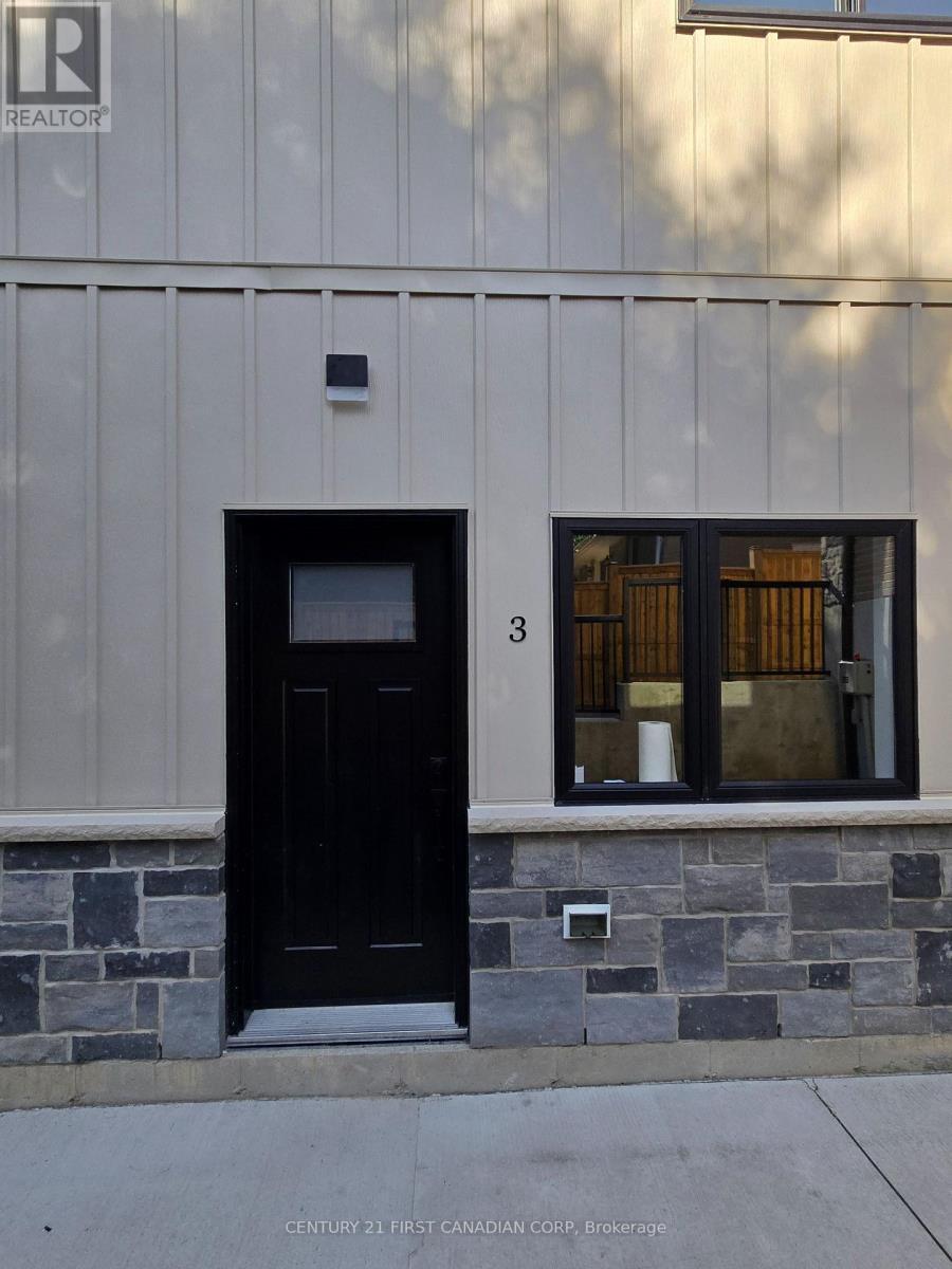Photo de la propriété:  640 Victoria Street 3  ON N5Y 4C1 