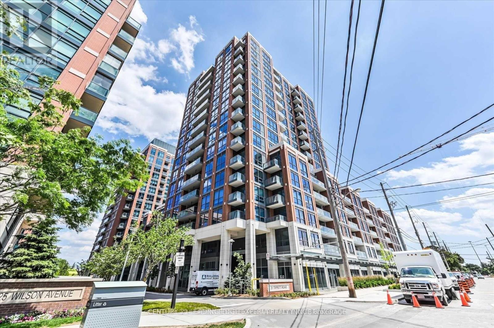 Property Photo: 31 Tippett Road 658 ON M3H 0C8