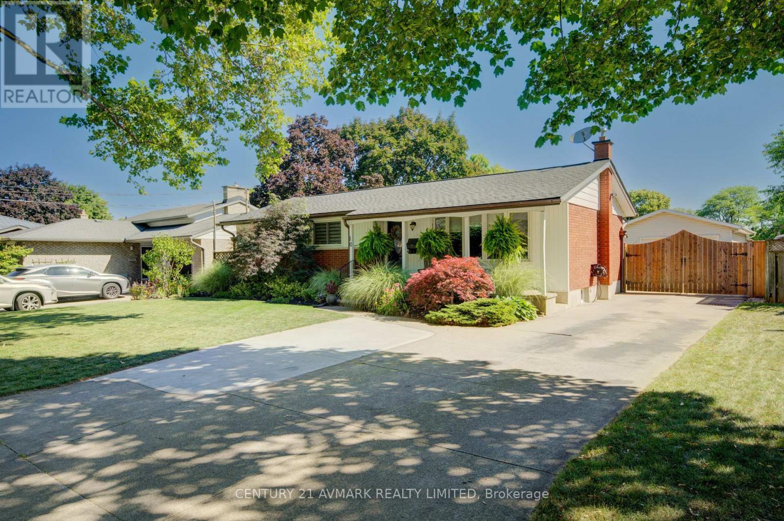 10 Royale Road  St. Catharines (Lakeport) ON L2N 3X9 photo
