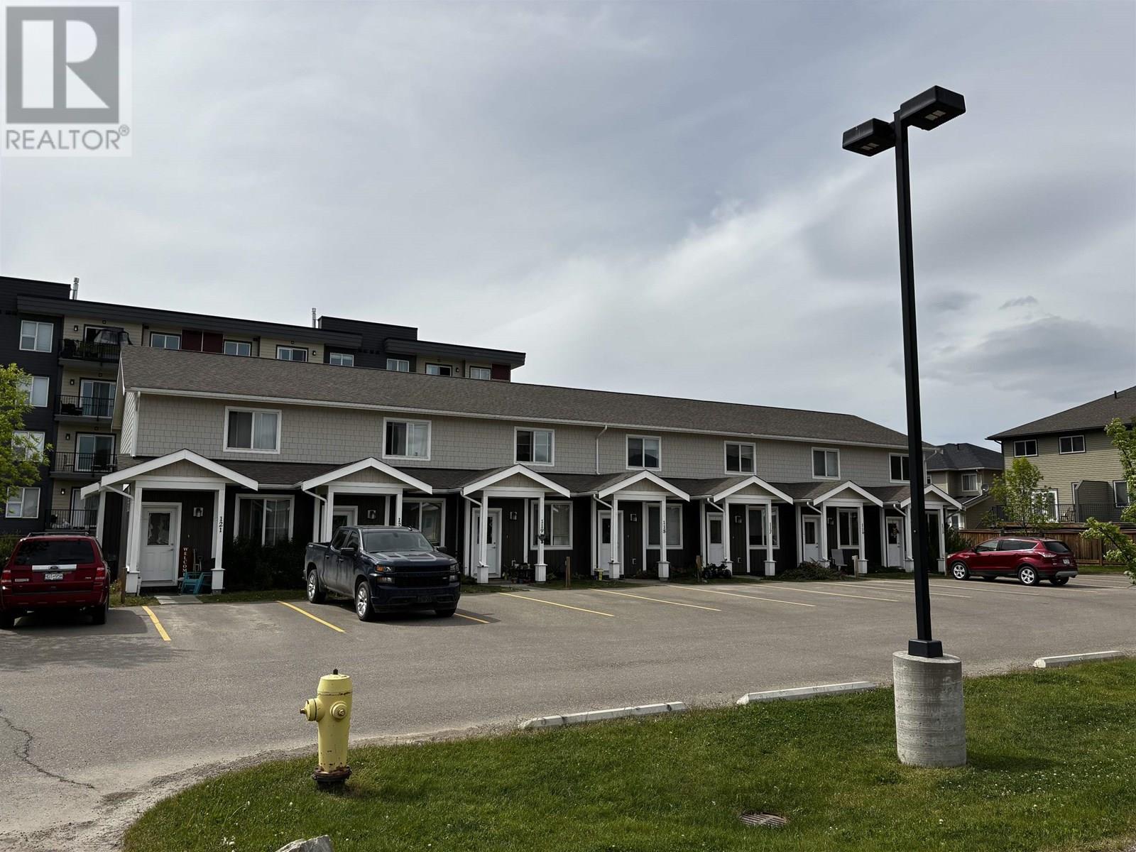 Photo de la propriété: 11008 102 Avenue 118 BC V1J 2G2
