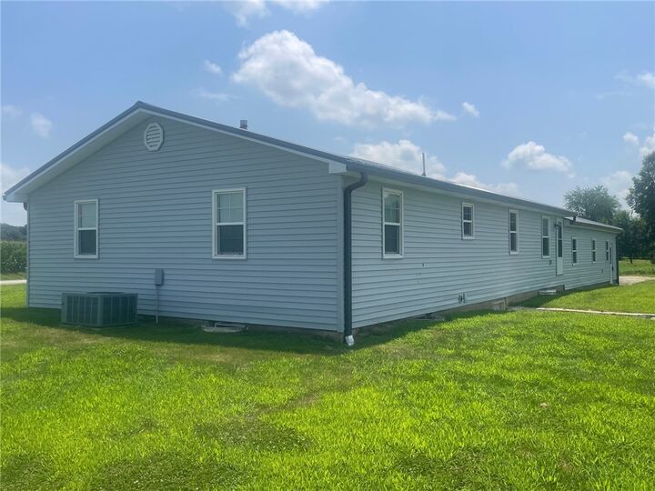Property Photo:  1273 N 1425th Street  IL 62443 