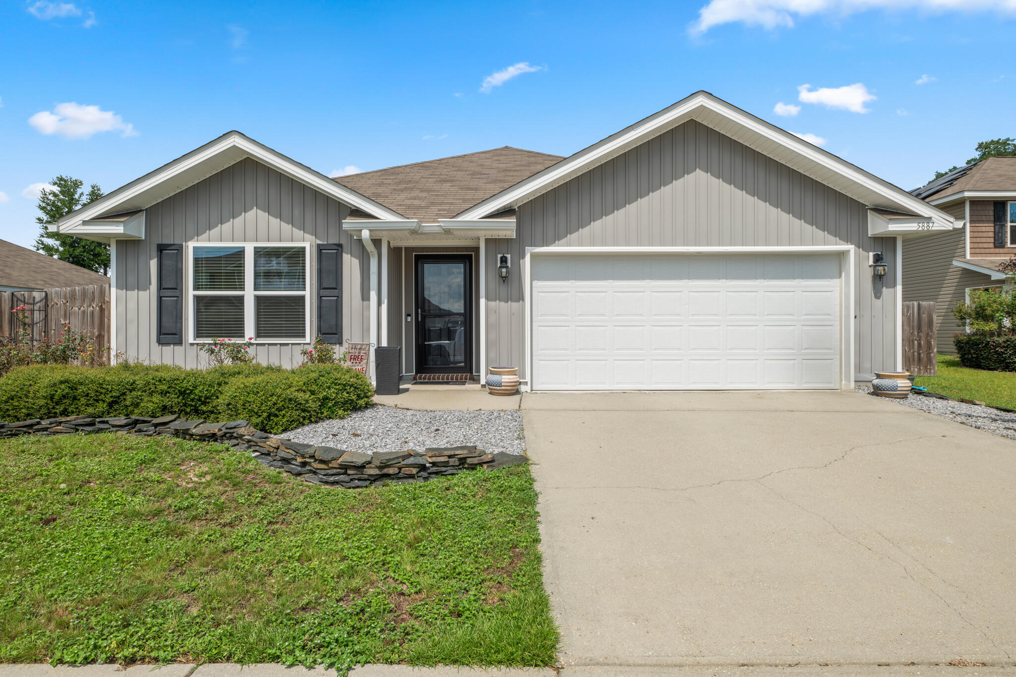Property Photo: 5887 Southern Bell Court FL 32570